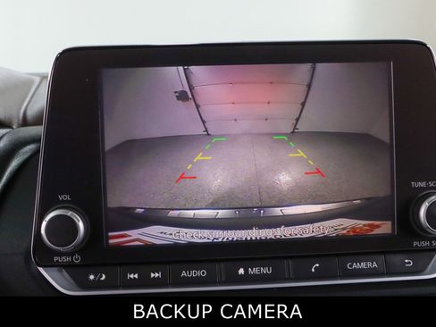 Used 2023 Nissan Rogue SV FWD image 18