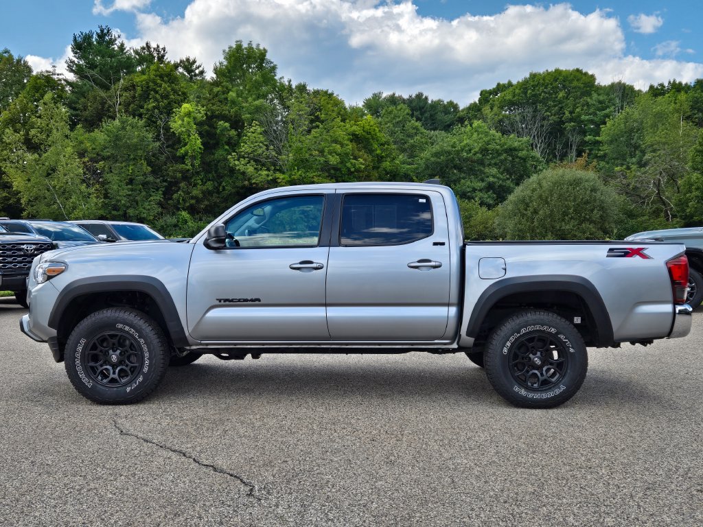 Used 2023 Toyota Tacoma SR5 w/ SX Package AWD/4WD image 2