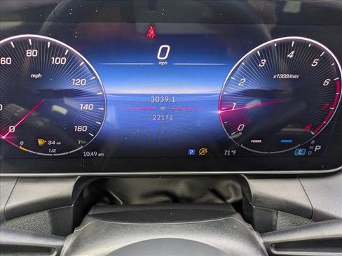 Used 2024 Mercedes-Benz GLC 300 image 11