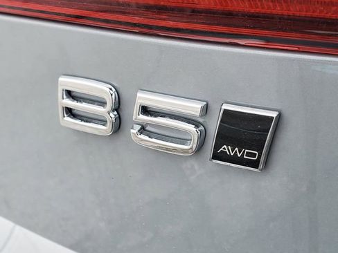 New 2026 Volvo XC60 B5 Ultra w/ Protection Package Premier AWD/4WD image 8