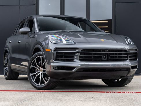 Used 2022 Porsche Cayenne AWD/4WD image 6