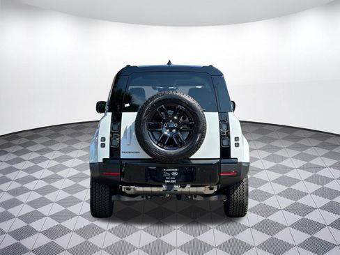 New 2026 Land Rover Defender 110 S AWD/4WD image 9