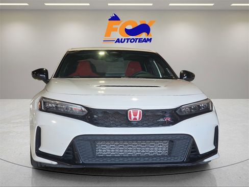 Used 2023 Honda Civic Type R image 8