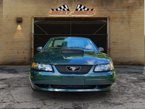 Used 2001 Ford Mustang GT RWD image 11