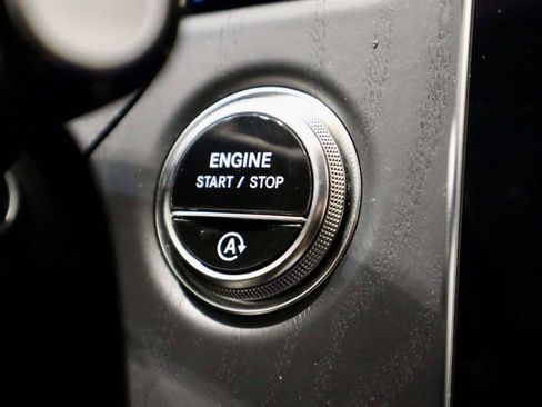 Used 2025 Mercedes-Benz E 350 Sedan w/ Winter Package image 38