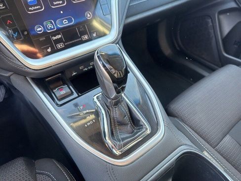 Used 2020 Subaru Outback Premium image 28