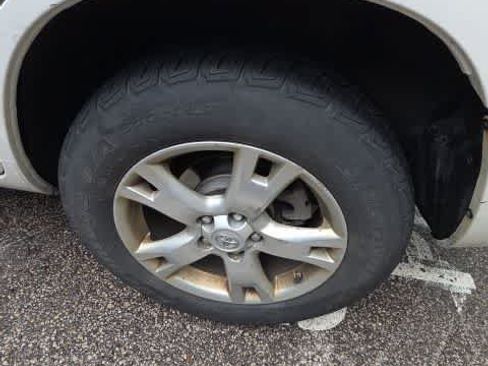 Used 2011 Toyota RAV4 4WD w/ Upgrade Value Pkg image 12
