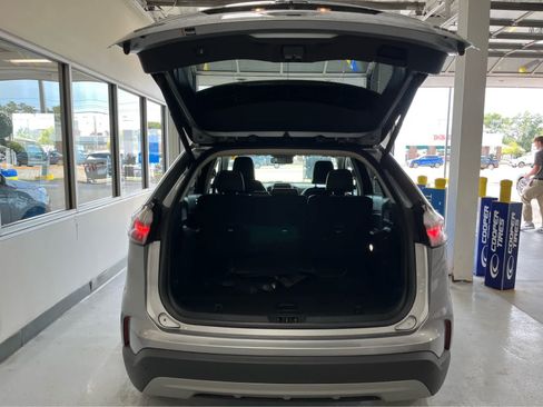 Certified 2024 Ford Edge SEL w/ Convenience Package AWD/4WD image 10
