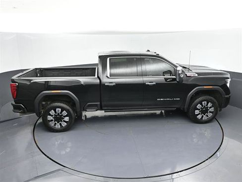Used 2025 GMC Sierra 2500 Denali w/ Denali Reserve Package AWD/4WD image 42