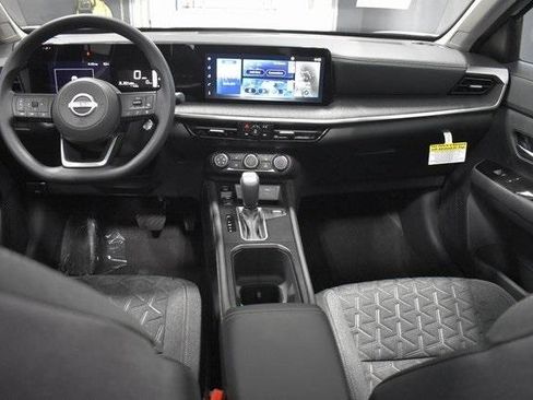 New 2025 Nissan Kicks SV w/ SV Premium Package image 13