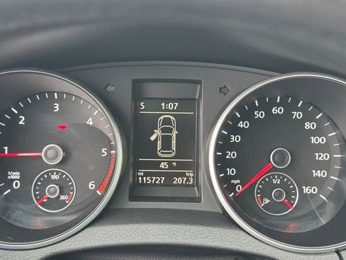 Used 2014 Volkswagen Golf TDI image 21