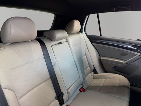 Used 2019 Volkswagen e-Golf SEL Premium FWD image 23