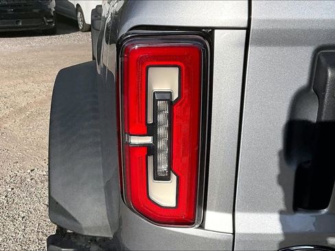 Used 2021 Ford Bronco Badlands image 22