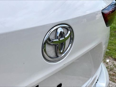 Used 2021 Toyota Highlander Platinum FWD image 10