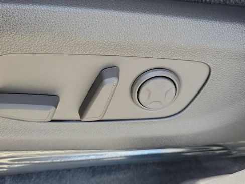 New 2026 Kia Carnival LXS image 19