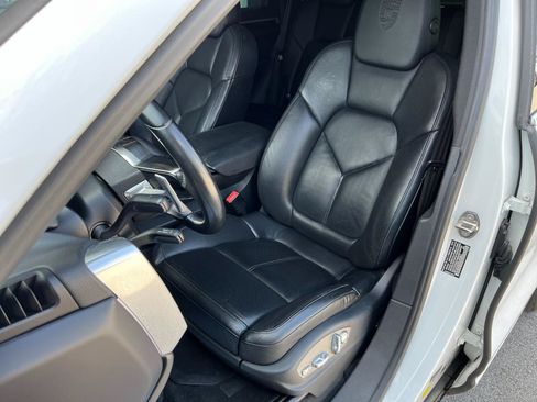 Used 2015 Porsche Cayenne Diesel AWD/4WD image 12