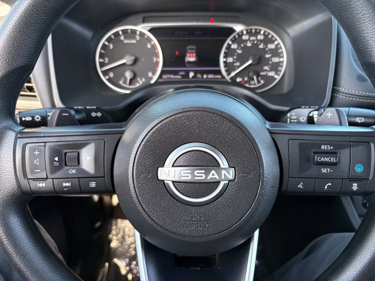 Certified 2024 Nissan Rogue SV AWD/4WD image 30
