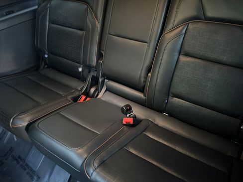 Used 2025 Lincoln Navigator L Black Label image 15