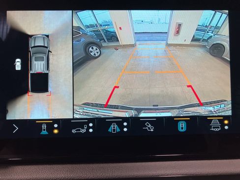 Used 2022 GMC Sierra 1500 AT4 w/ AT4 Premium Package image 23