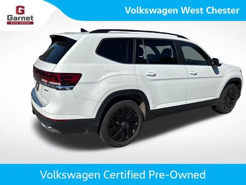 Certified 2024 Volkswagen Atlas SE w/ Panoramic Sunroof Package AWD/4WD image 5