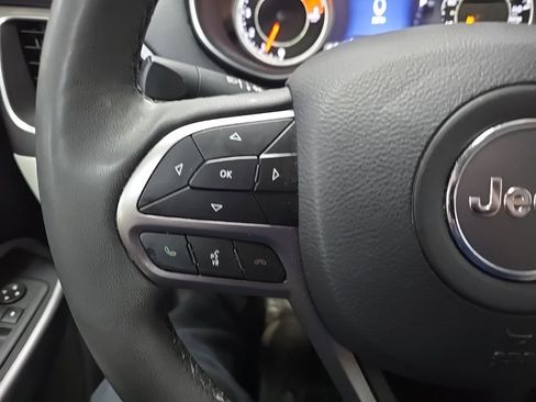 Used 2022 Jeep Cherokee Latitude Lux image 19