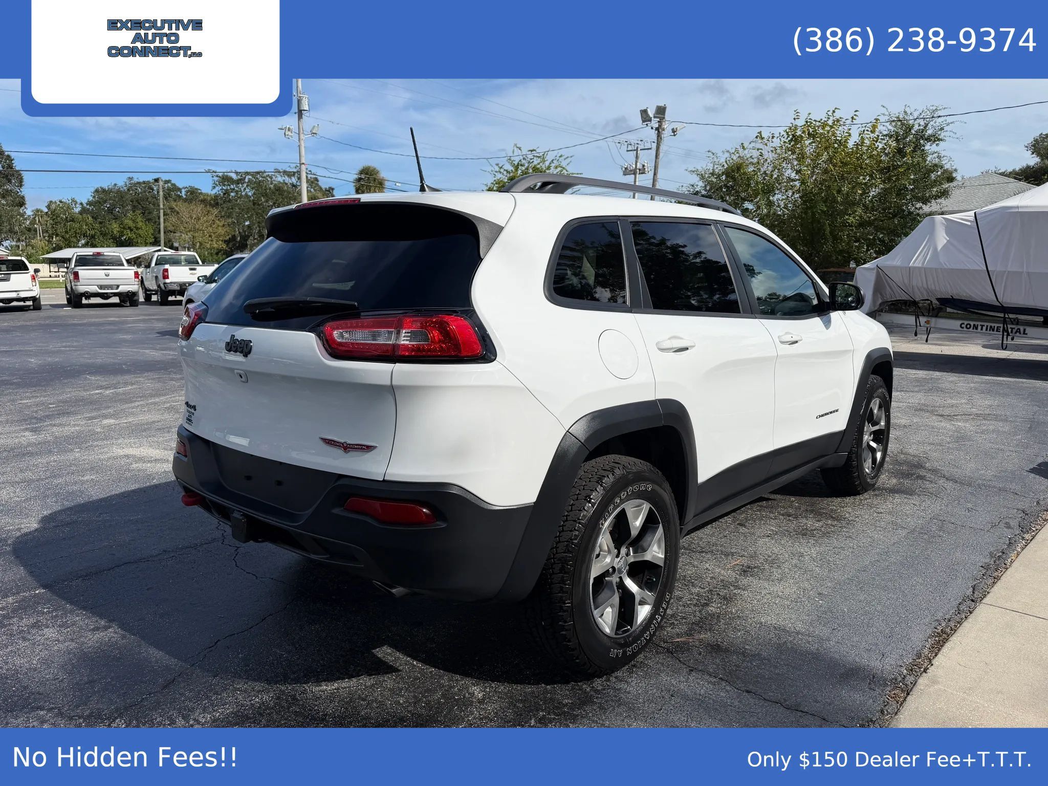 Used 2017 Jeep Cherokee Trailhawk w/ Comfort/Convenience Group AWD/4WD image 5