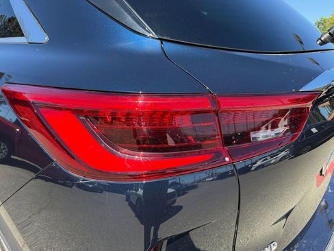 Used 2022 INFINITI QX50 Sensory image 35