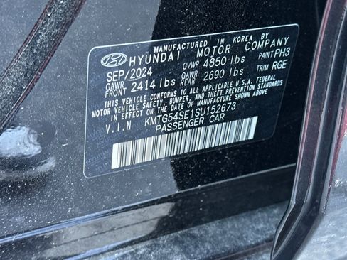 New 2025 Genesis G70 3.3T Advanced w/ Sport Prestige Package image 34