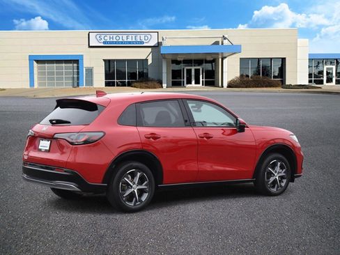 Used 2025 Honda HR-V EX-L image 3