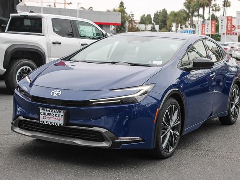 New 2026 Toyota Prius XLE image 3
