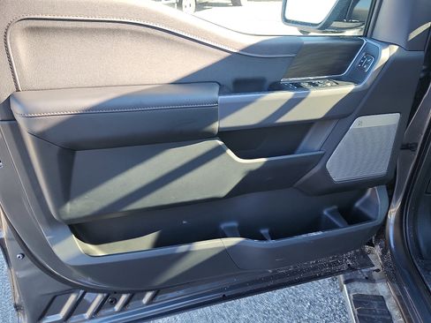 New 2025 Ford F150 Lariat w/ Equipment Group 501A Mid image 8