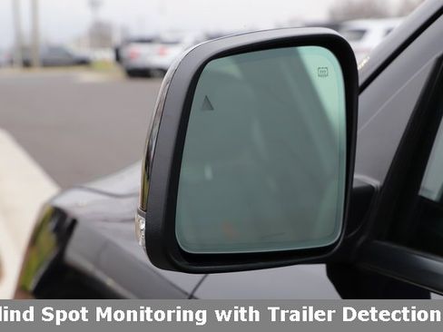 Used 2025 Dodge Durango GT image 11