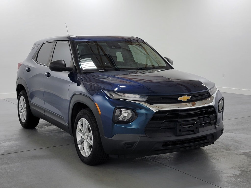 Used 2021 Chevrolet TrailBlazer LS FWD image 2