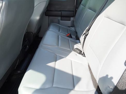 Certified 2025 Ford F250 XL AWD/4WD image 18
