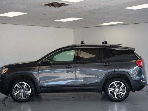 Used 2018 GMC Terrain SLT w/ Infotainment Package II AWD/4WD image 4