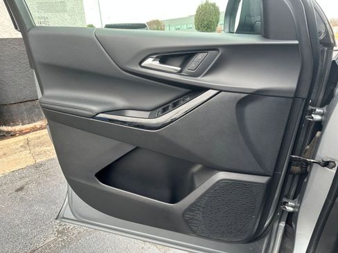 Used 2025 Chevrolet Equinox LT image 20