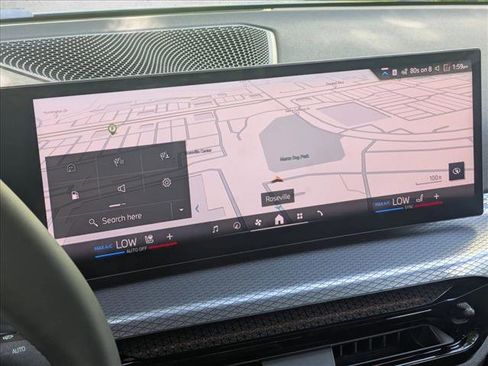 Used 2025 BMW 330i Sedan w/ Convenience Package image 13