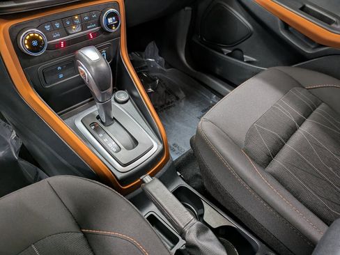 Used 2021 Ford EcoSport SE w/ SE Convenience Package image 14