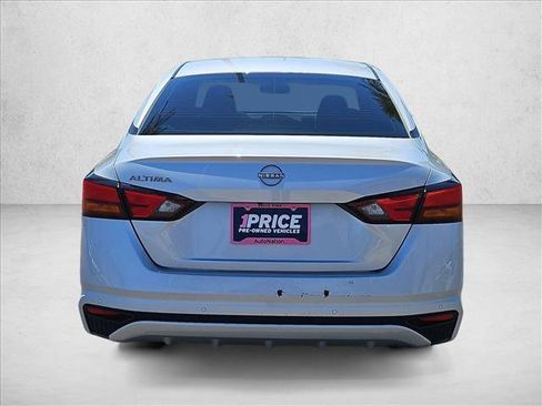 Used 2024 Nissan Altima 2.5 S FWD image 6