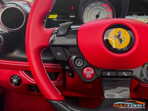 Used 2021 Ferrari F8 Tributo image 29