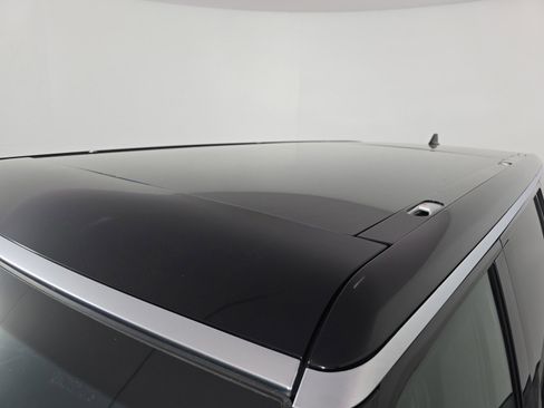 Used 2024 Rivian R1S Adventure AWD/4WD image 13