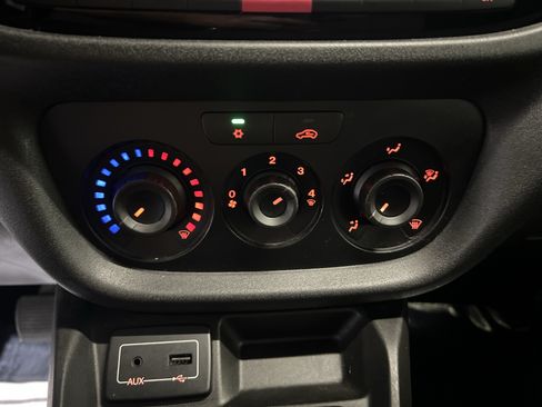 Used 2018 RAM ProMaster City Tradesman FWD image 21
