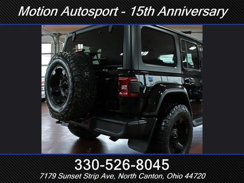 Used 2018 Jeep Wrangler Unlimited Sahara w/ Uconnect 4C Nav & Sound Group AWD/4WD image 14