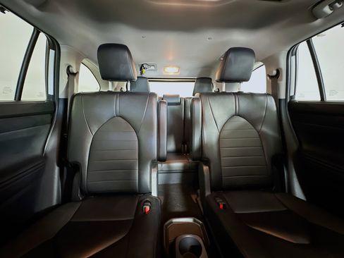 Certified 2025 Toyota Highlander XLE AWD/4WD image 30