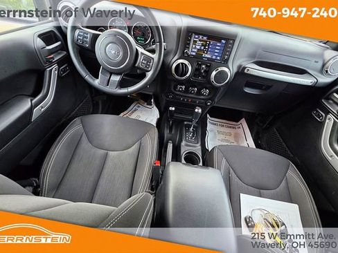 Used 2018 Jeep Wrangler Unlimited Sahara w/ Max Tow Package AWD/4WD image 12