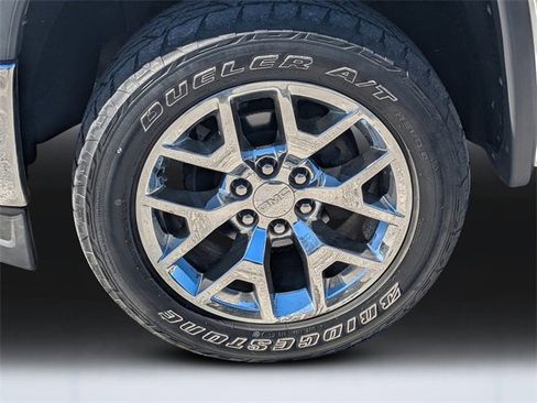 Used 2014 GMC Sierra 1500 SLT w/ SLT Crew Cab Value Package image 9