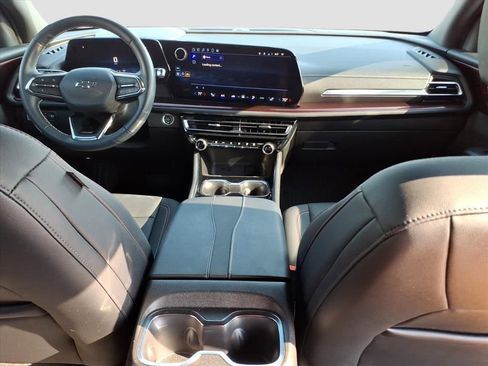 Used 2025 Chevrolet Traverse Z71 w/ LPO, Floor Liner Package image 14