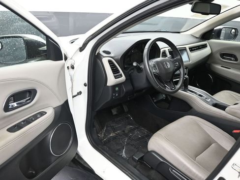 Used 2021 Honda HR-V EX-L image 10