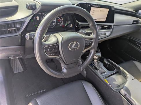 Used 2024 Lexus ES 300h w/ Premium Package FWD image 10
