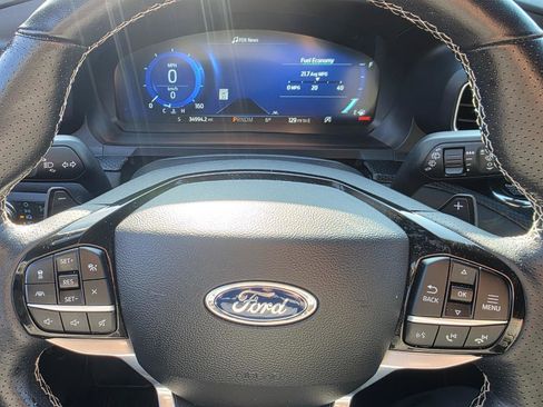 Used 2022 Ford Explorer ST w/ ST Street Pack image 12